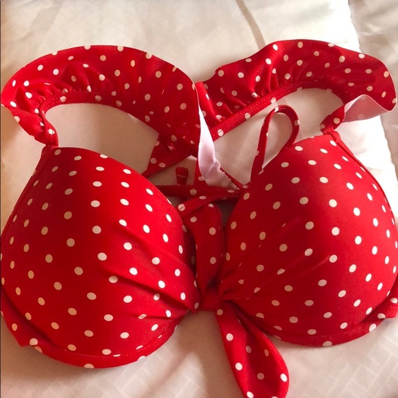 Bikini - Picture 3 of 5